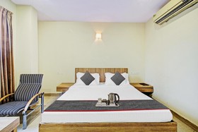 OYO Townhouse 81794 Banjara Hills