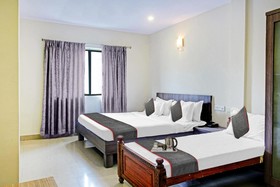 OYO Townhouse 81794 Banjara Hills
