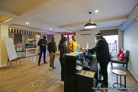 OYO Townhouse 81794 Banjara Hills