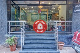OYO Townhouse 81794 Banjara Hills