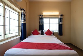 OYO 46379 Marvel Townhouse