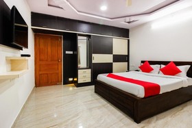 Tenneti Towers by OYO Rooms