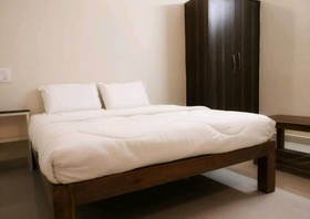 Hotel Krishna Inn by iROOMZ