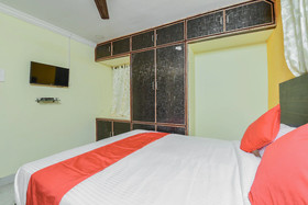 Pramukh Heights by OYO Rooms