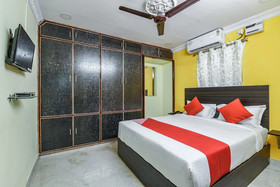 Pramukh Heights by OYO Rooms