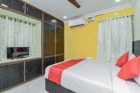 Pramukh Heights by OYO Rooms