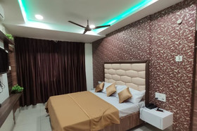 Hotel Sai Grand