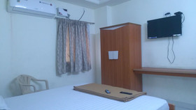 Murgan Residency by Iroomz