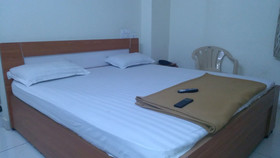 Murgan Residency by Iroomz