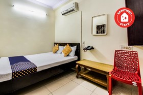 Sri Surya Lodge by OYO Rooms