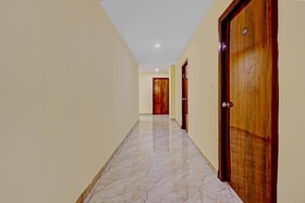 AB7 Residency by OYO Rooms