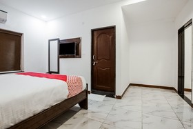 Adarsh Grand Inn by OYO Rooms