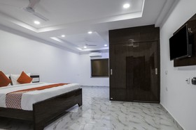 Adarsh Grand Inn by OYO Rooms