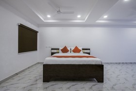 Adarsh Grand Inn by OYO Rooms