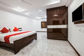 Adarsh Grand Inn by OYO Rooms
