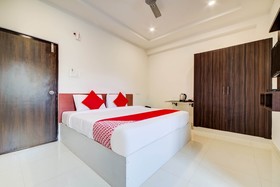Airport Palace Hotel by OYO Rooms