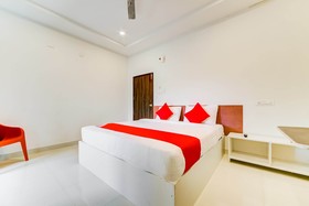 Airport Palace Hotel by OYO Rooms