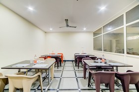 Airport Palace Hotel by OYO Rooms