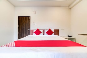 Airport Palace Hotel by OYO Rooms