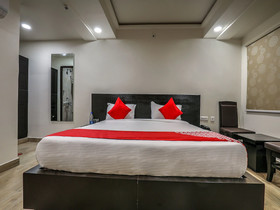 Akshara Grand