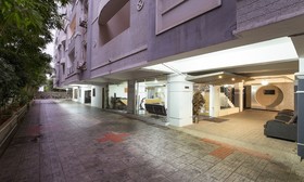 At Home Apartment Hotel