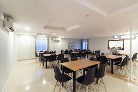 Bhagat Mansion by OYO Rooms