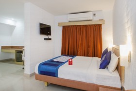 Capital O 10209 Comfort Inn