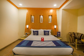 Celebrity Boutique Hotel by OYO Rooms