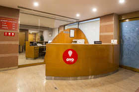Celebrity Boutique Hotel by OYO Rooms