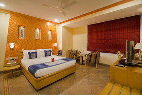 Celebrity Boutique Hotel by OYO Rooms