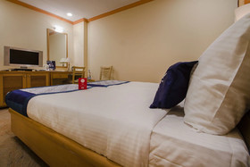 Celebrity Boutique Hotel by OYO Rooms