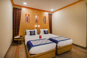 Celebrity Boutique Hotel by OYO Rooms