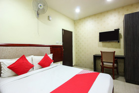 Chandra Grand Hotel by OYO Rooms