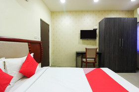 Chandra Grand Hotel by OYO Rooms
