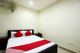 Chandra Grand Hotel by OYO Rooms