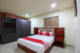 Chandra Grand Hotel by OYO Rooms