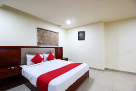 Chandra Grand Hotel by OYO Rooms
