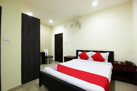 Chandra Grand Hotel by OYO Rooms
