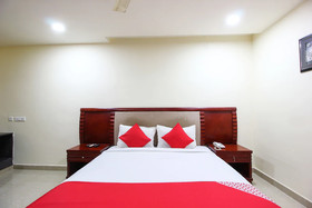 Chandra Grand Hotel by OYO Rooms