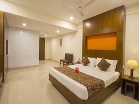 Country Club Begumpet