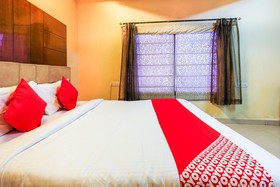 Dera Guest House by OYO