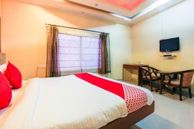 Dera Guest House by OYO