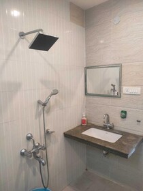 Ekasila Suites by Iroomz