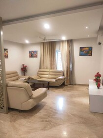 Ekasila Suites by Iroomz