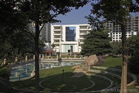 Ellaa Hotel