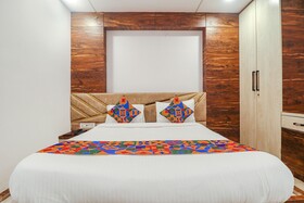 Fabhotel Double Tree