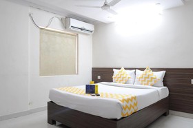 My Place Kondapur HICC by FabHotel