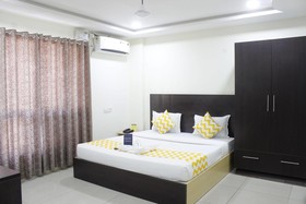 My Place Kondapur HICC by FabHotel