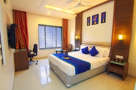 FabHotel Tanisha Jubilee Hills