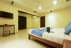 FabHotel Vibrant Jubilee Hills
